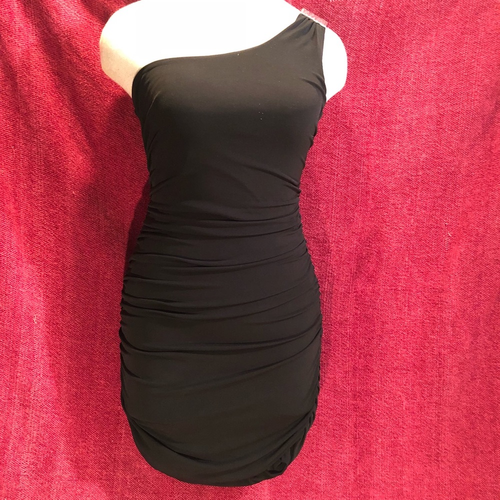 Sweet Storm Black fitted dress